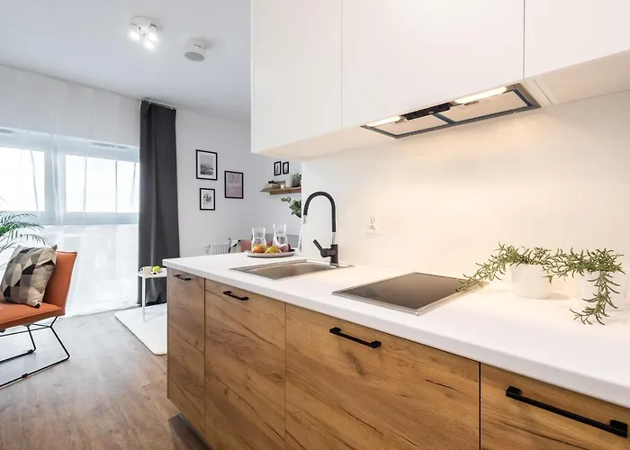 Apartment Jaworska 4 *